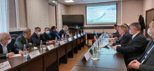 رئیس سازمان انرژی اتمی از آکادمی علوم هسته ای روسیه بازدید کرد 