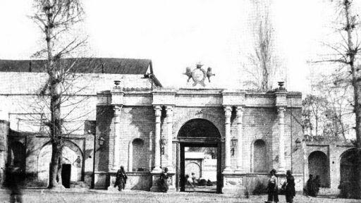 پشتپای پیشمرگ تیمور به خاندان قاجار