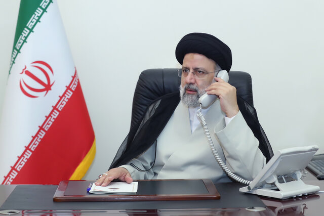 پیگیری آخرین وضعیت سیل زدگان در تماس تلفنی رئیس جمهور با استاندار کرمان 