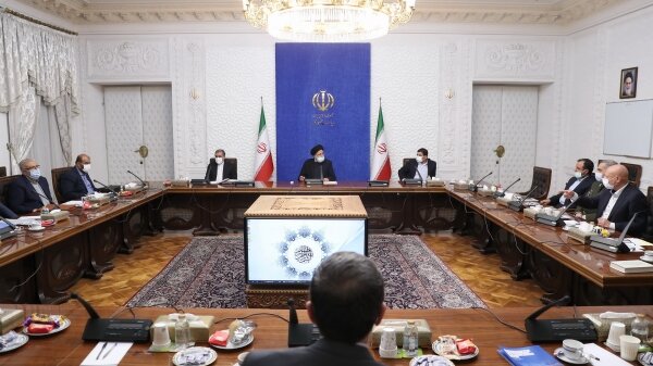 بررسی راهکارهای استفاده از ظرفیت جدید برای تامین و ذخیره کالاهای اساسی بررسی راهکارهای استفاده از ظرفیت جدید برای تامین و ذخیره کالاهای اساسی