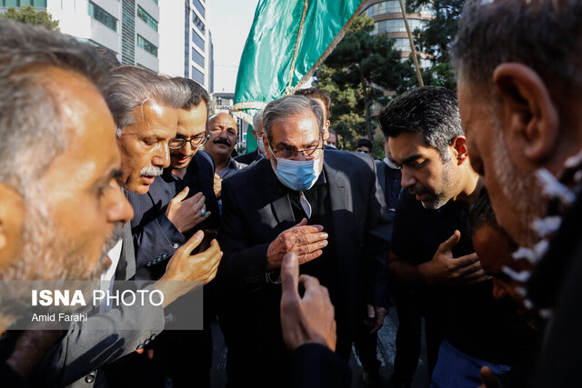 برگزاری مراسم یادبود قربانیان ریزش ساختمان متروپل تهران