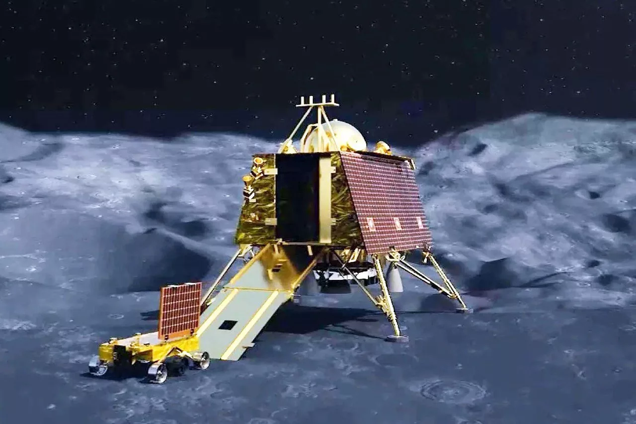 ماموریت Chandrayaan 3 بر روی ماه فرود آمد