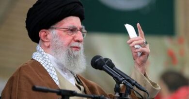 دولت صرف نظر از میزان آموزش ، سرمایه و هزینه های افتخار